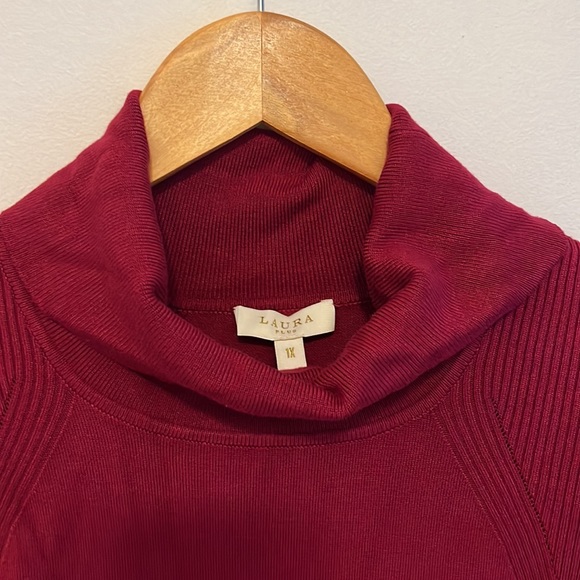 Short-Sleeved Turtleneck Sweater - Laura Plus - Picture 3 of 7